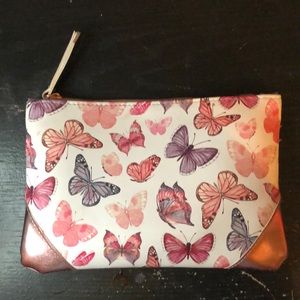4 makeup bags
